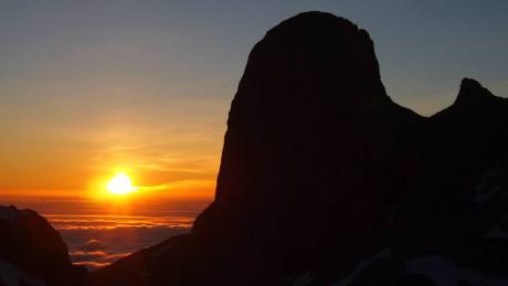 amanecer en Picos de Europa (Urriellu) desde Horcada Caín